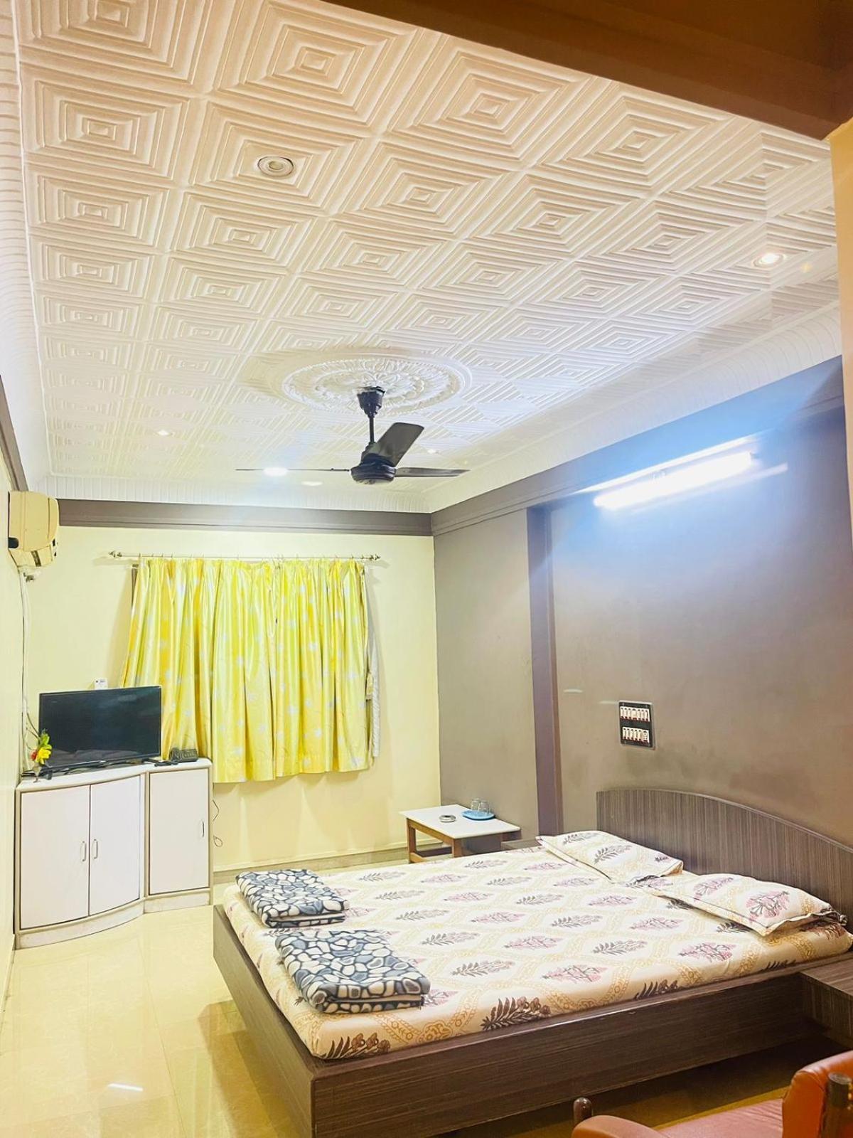 Hotel Rajdhani And Guest House Gujarat - Best Family Hotel In Halol Near Pavagadh And Halol Gidc 외부 사진