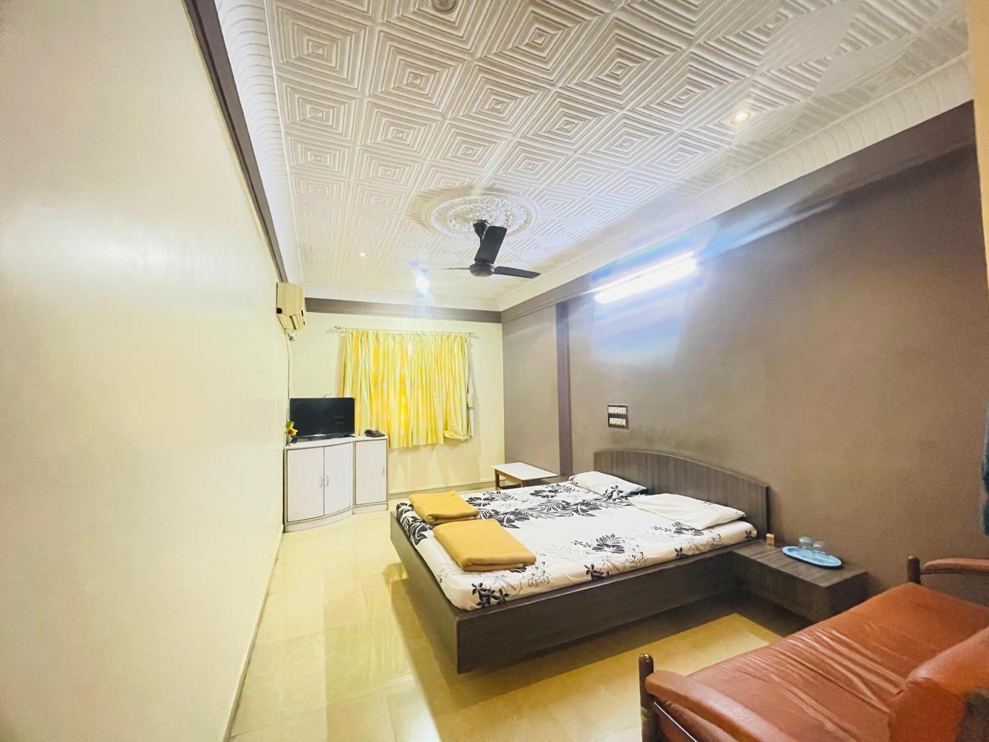 Hotel Rajdhani And Guest House Gujarat - Best Family Hotel In Halol Near Pavagadh And Halol Gidc 외부 사진